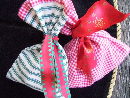 Go Gingham: Generate less trash this holiday season