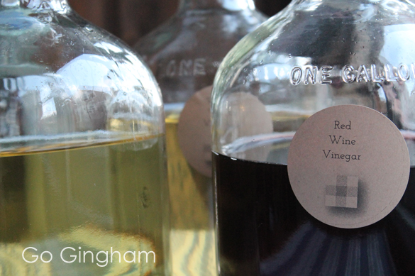 Vinegar jars Go Gingham