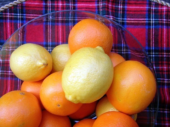 Go Gingham: Quick and easy holiday decorating