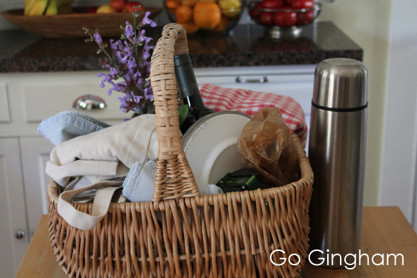 Green Living Ditch Paper + Plastic Go Gingham