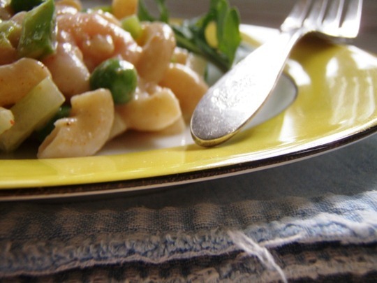 Go Gingham wholesome recipe: shrimp and vegetables pasta salad