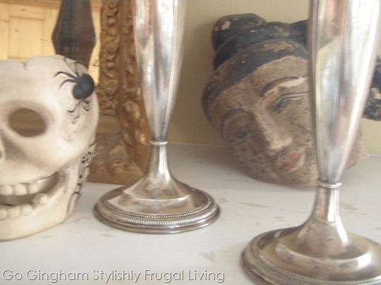 How to Decorate Your Mantel