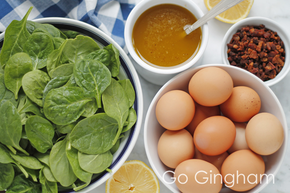 Spinach with eggs and dressing Go Gingham