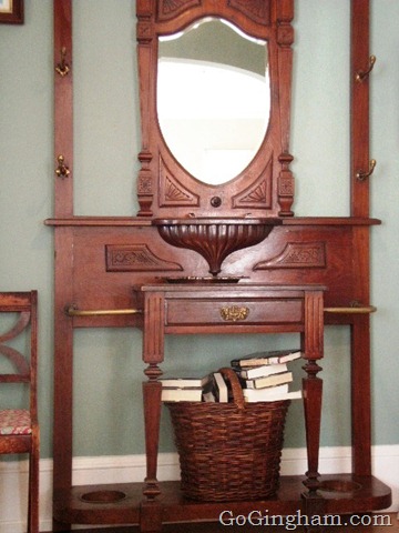 Go Gingham: Library book return basket