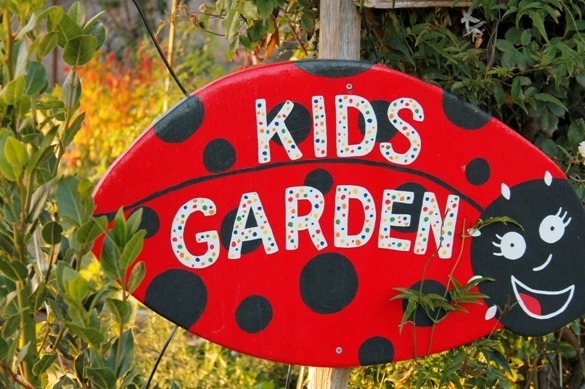 Experience Earthbound Farm with Go Gingham